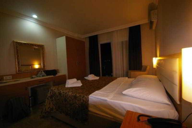 Bitez Risa Hotel Luaran gambar